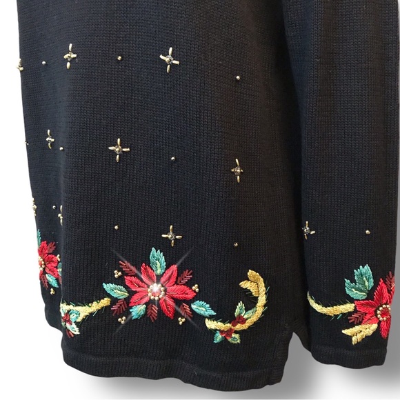 Theme Works Woman's Cardigan Sz PM Black Sequins Poinsettia Holiday Beaded - Picture 6 of 12